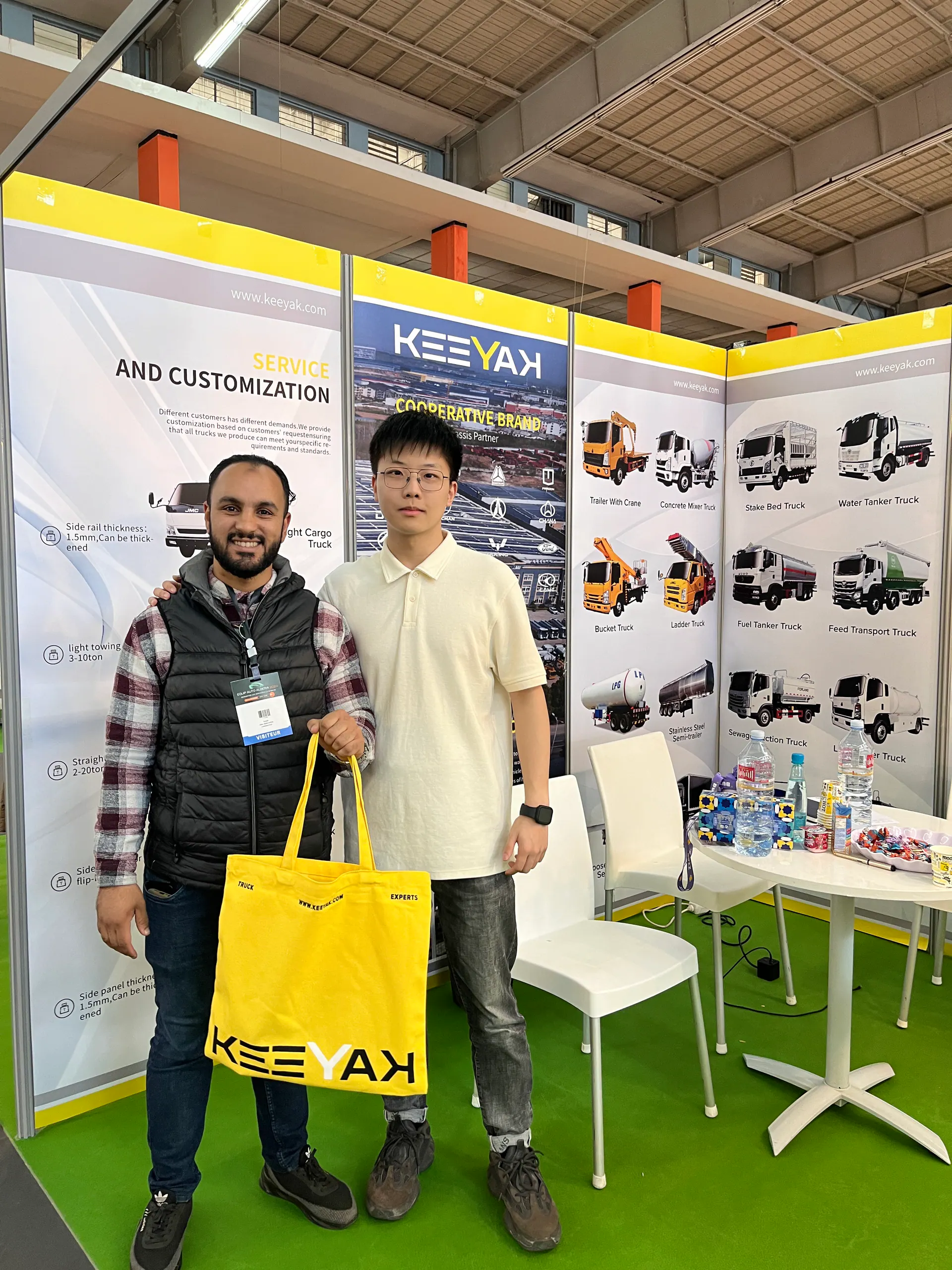 KEEYAK exhibition visitor meeting