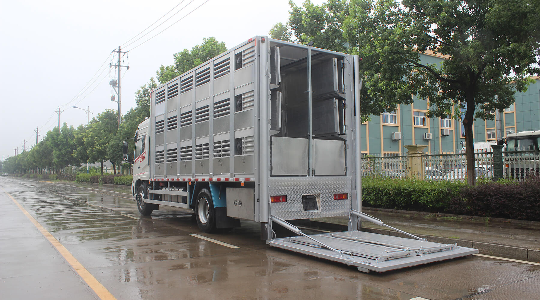 Aluminum Livestock Transport Truck Keeyak Specialty Vehicle Manufacturer